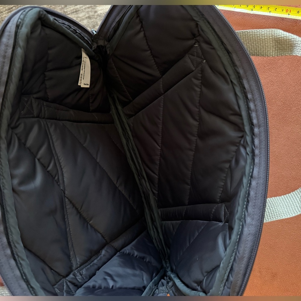 Vintage American Apparel nylon padded laptop bag navy/grey - Picture 3 of 4